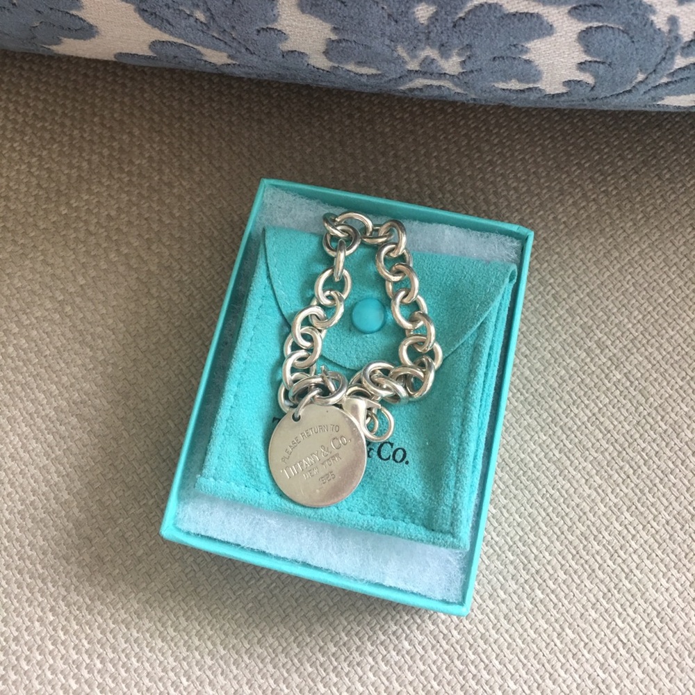 🎁 Tiffany & Co. Sterling Silver Bracelet 🎀
